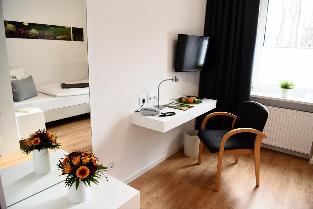 Hotel Am Alten Park Augsburg Ngoại thất bức ảnh