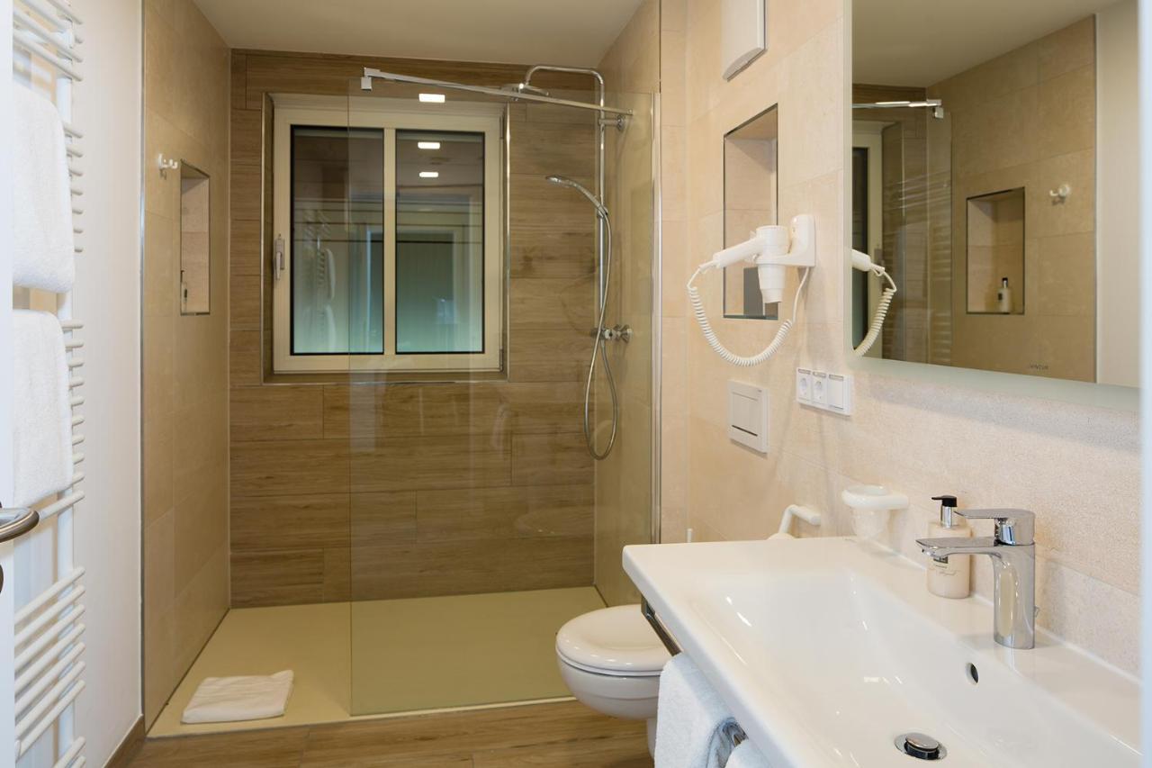 Hotel Am Alten Park Augsburg Ngoại thất bức ảnh